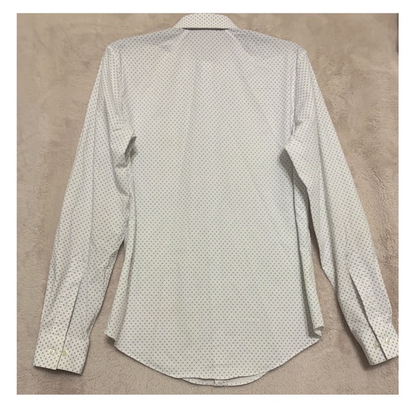 Van Heusen - Men’s Button Up Dress Shirt - Picture 2 of 3